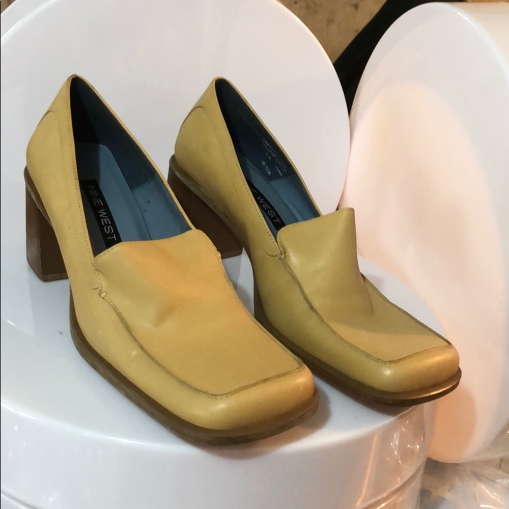 Nine West Ladies Shoes Size 8 M Tan Color